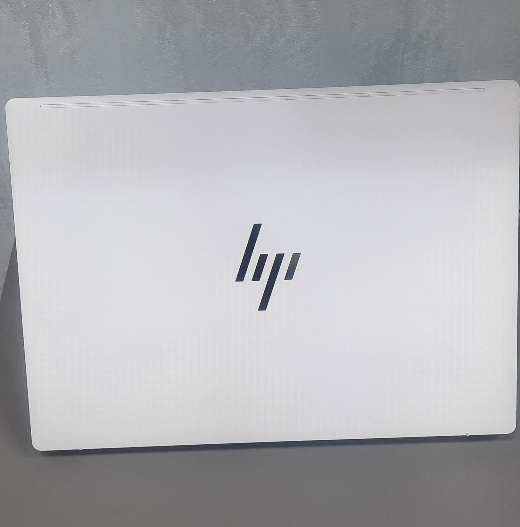 HP OMNIBOOK7 AERO (۳)